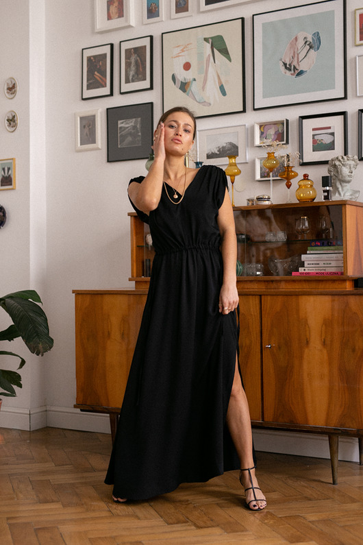 sukienki midi damskie SUKIENKA MIRABELLA black