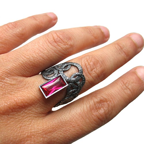 srebrny pierścień z rubinem- RITA KOS jewellery