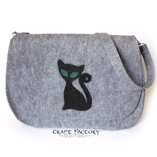 Black Kitty No 2 - listonoszka XL Craft Factory