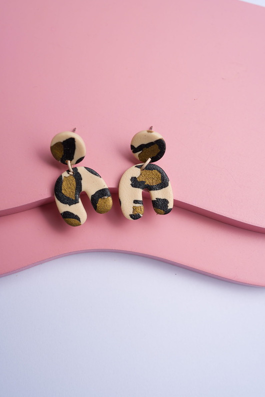 kolczyki z masy plastycznej Kolczyki MINI Sofia w panterkę