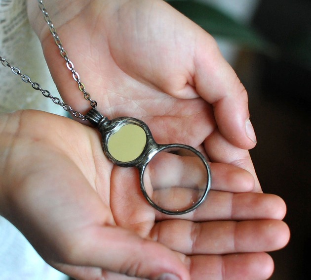 wisiory Naszyjnik lupa z lusterkiem