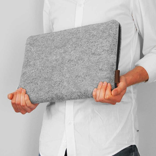 POKROWIEC NA LAPTOPA 01 czarny zamek macbook purol design