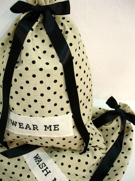 Polka Dot - beige metka by traczka