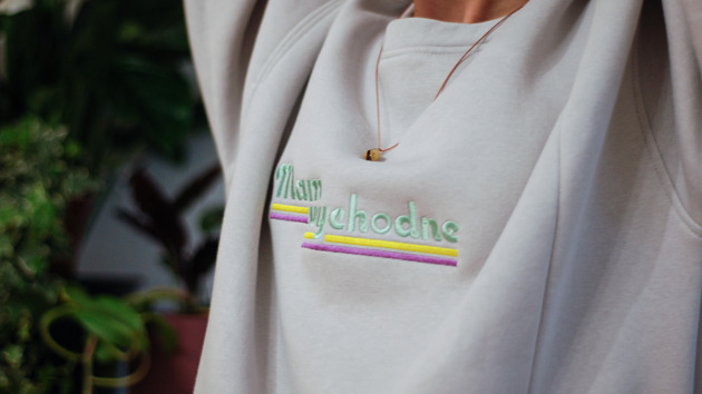 bluza bez kaptura damska Bluza z Haftem MAM WYCHODNE