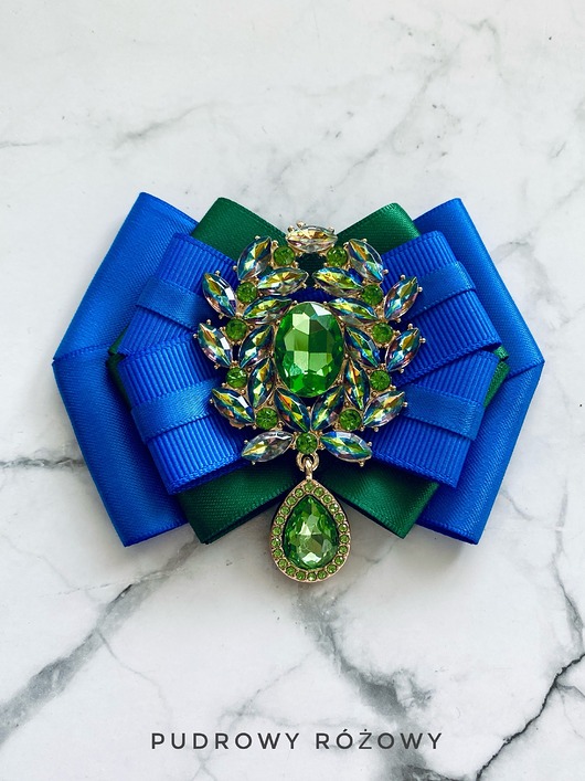 broszki Brosza z kolekcji COLOR z zielonym kryształem New