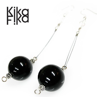 bą bą bą Kika Fika