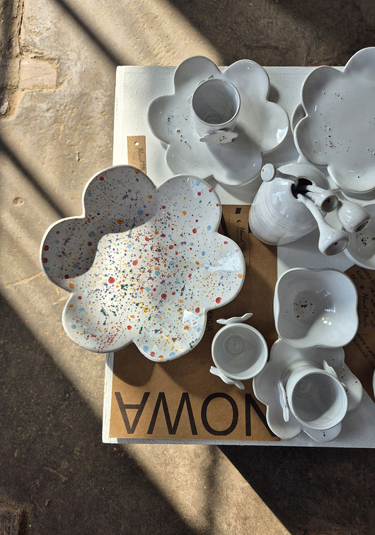 patery i talerze "Przedwiośnie" - patera kolorowa nakrapiana