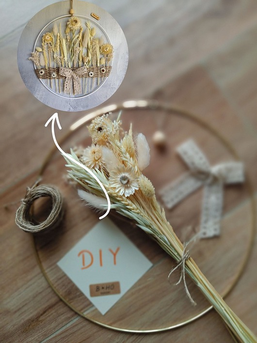 Ozdoby na ścianę Wyjątkowy prezent DIY, Dekoracyjna obręcz z suszonymi kwiatami