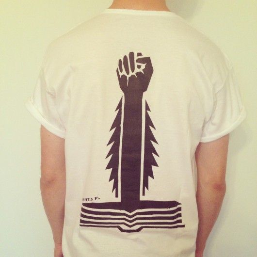 t-shirt001. GIVE ME FIVE