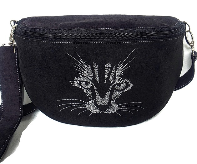 torebki, worki i plecaki dziecięce Nerka czarna z kotem haft