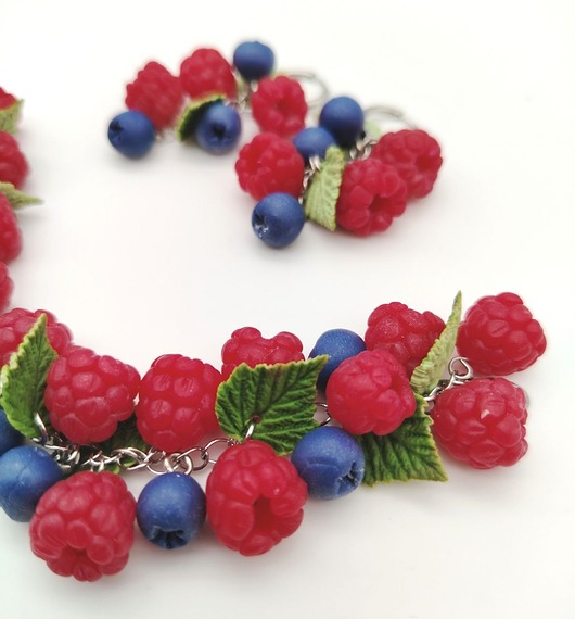 komplet biżuterii Komplet maliny i borówki handmade bransoletka kolczyki