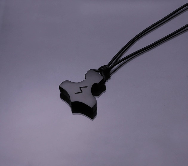 biżuteria męska Personalizowany Naszyjnik Młot Thora, zwieszka Mjolnir z kości Jelenia