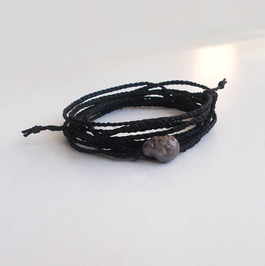 bransoletki na sznurku NATURE Len czarny i stalowa perła Bransoletka