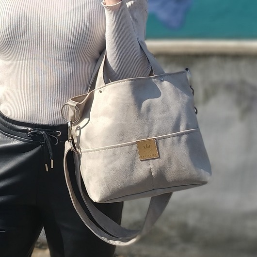 Torebka shopper z wodoodpornego zamszu Beż sabi tatka