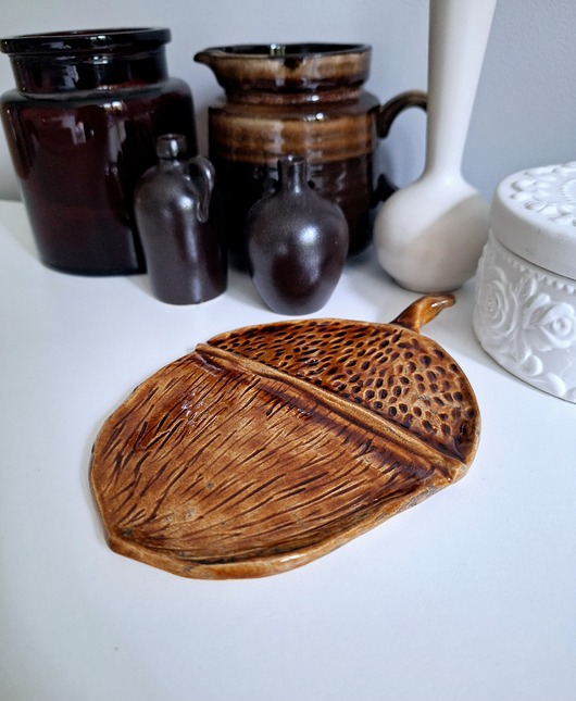 Podstawki pod kadzidełka Ceramiczna podstawka żołądź