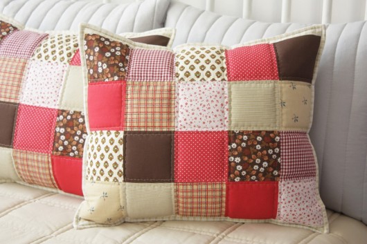 4 poszewki patchworkowe 40x40cm patchwork house