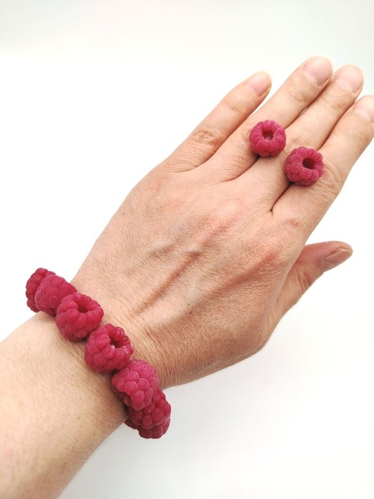 komplet biżuterii Komplet z malinami handmade bransoletka kolczyki sztyfty
