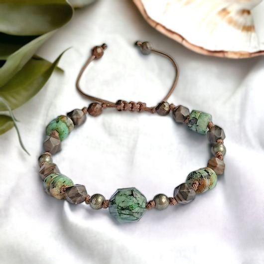 bransoletki z kamieni naturalnych Amulet - ZIEMIA - vol. IV - turkus afrykański, jaspis, piryt