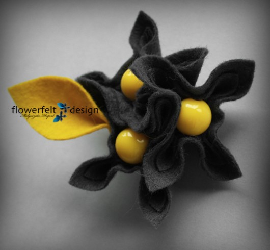 grafitowa z żółtym  FlowerFelt Design