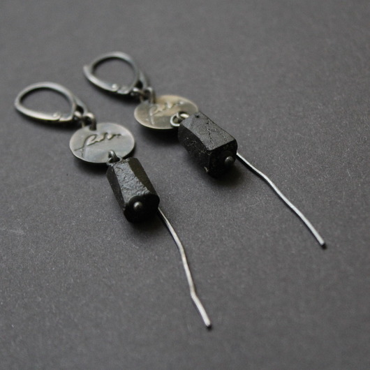 kolczyki z kamieniami Kolczyki czarny turmalin fado