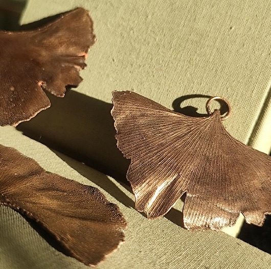 wisiory Miedziany miłorząb