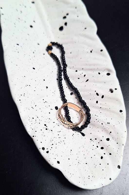 pojemniki na biżuterię Podstawka na biżuterię "Pieguski II Black"