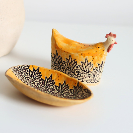 ozdoby wielkanocne Wielkanocna żółta kurka i miseczka ceramika zestaw