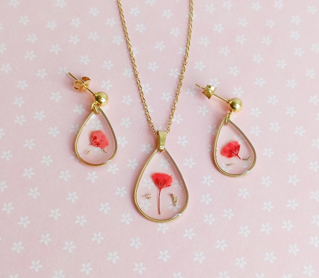 komplet biżuterii Wyjątkowy komplet kolczyki i naszyjnik CZERWONA GIPSÓWKA