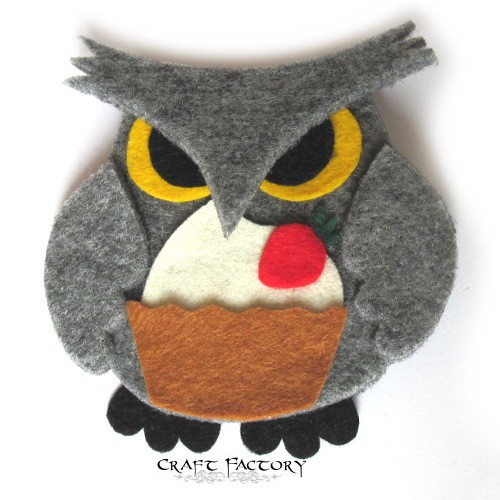 Owlastic Cupcake No 7 - broszka Craft Factory