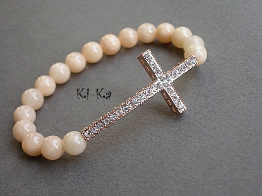 Crucifix peach  - bransoletka KiKa pracownia