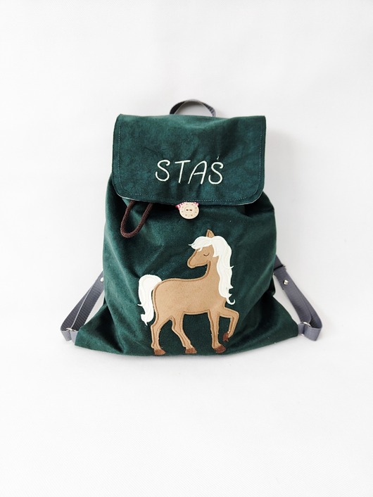 torebki, worki i plecaki dziecięce Plecak z konikiem, personalizowany prezent dla dziecka, plecak z imieniem