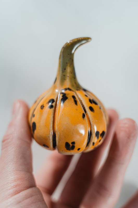 figurki i rzeźby Ceramiczna figurka DYNIA