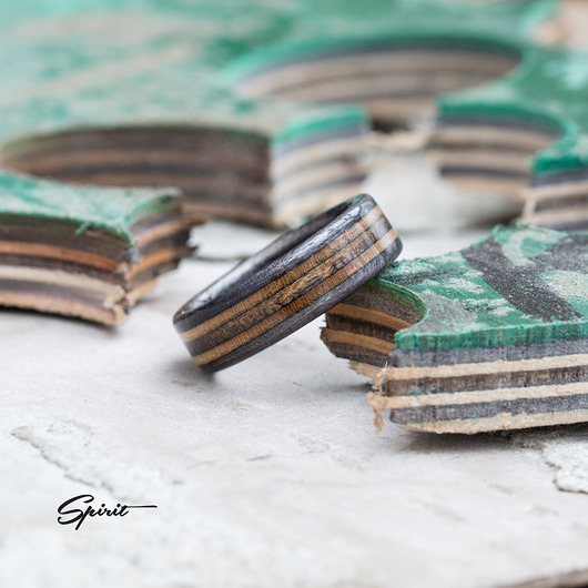 biżuteria męska Pierścionek z drewna - Recycled Skateboard