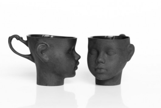 Kubeczki z czarnej porcelany ENDE ceramics