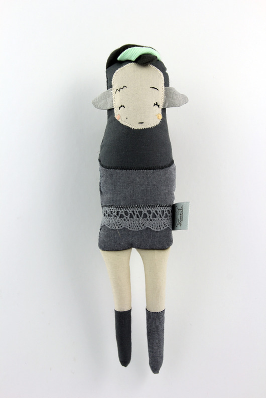 Siostra Szi szarutka - zabawka hand made Mimi Monster