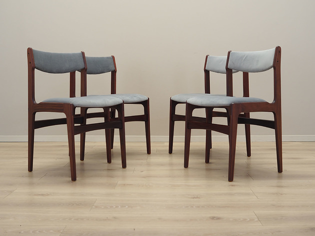 krzesła Komplet czterech krzeseł mahoniowych, duński design, lata 70, produkcja: Dania