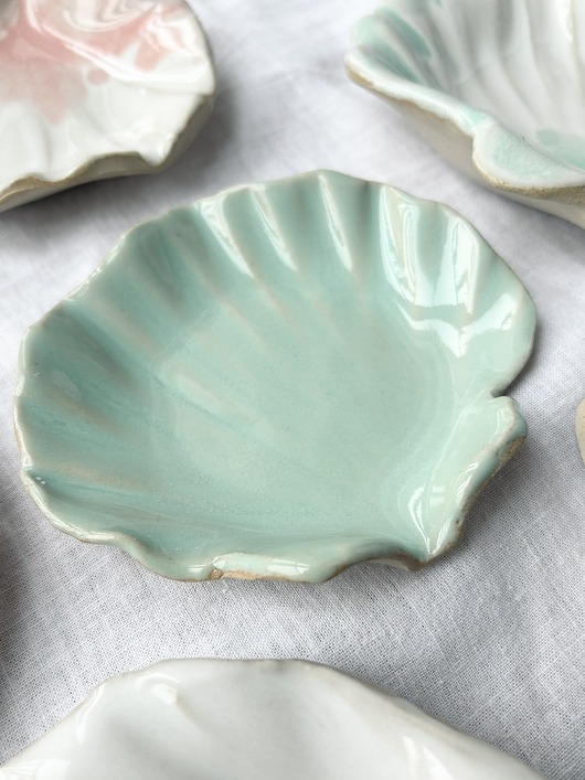 pojemniki na biżuterię Ceramiczna muszla, muszelka - podstawka na biżuterię