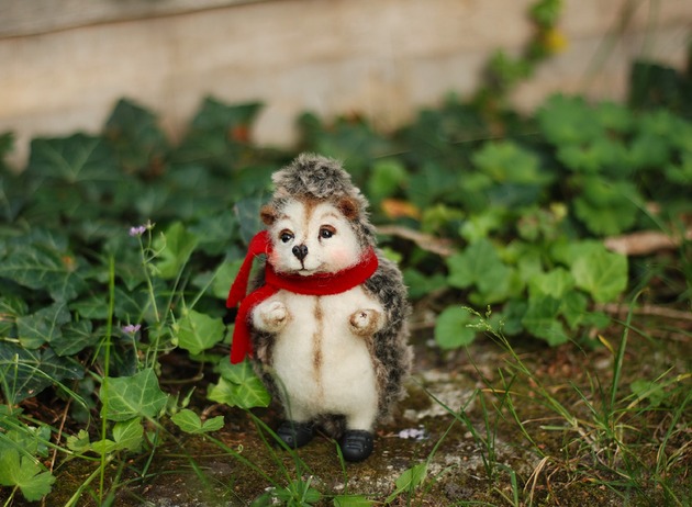 figurki i rzeźby Jeżyk