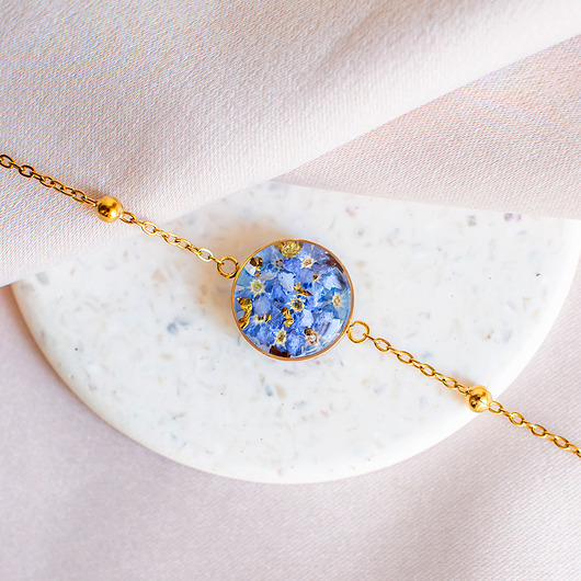 bransoletki z żywicy Bransoletka z niezapominajkami