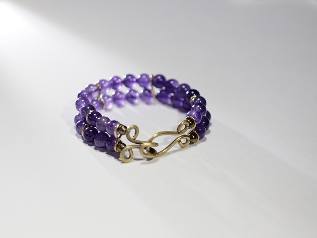 bransoletki z kamieni naturalnych AMETYST  z ręcznie kutym zapięciem