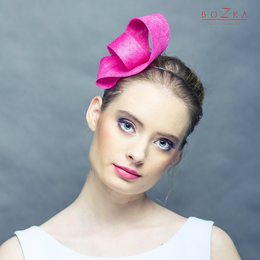 Gigantyczny różowy fascynator. BOZKA Luxury Handmade