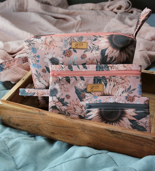 kosmetyczki Komplet 3 kosmetyczek wodoodpornych- Słoneczniki