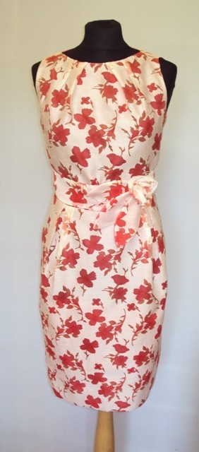 Be like flower  (44r) w czerwone kwiaty MM FASHION