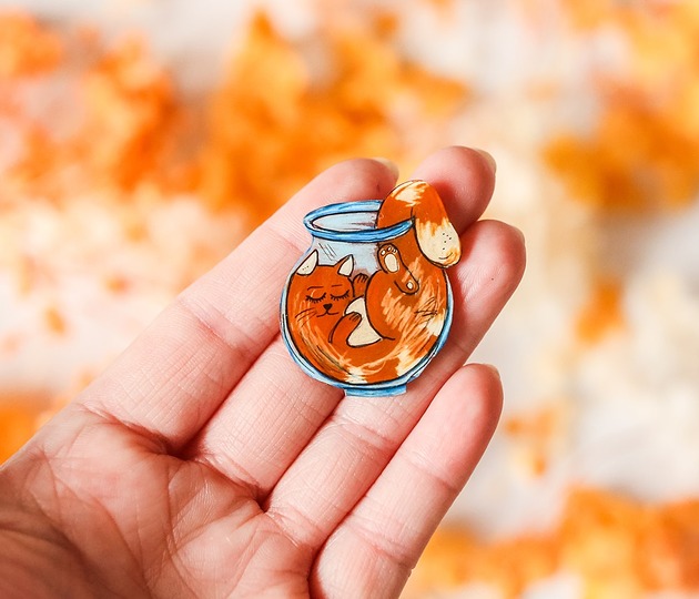 broszki Broszka kot w wazonie