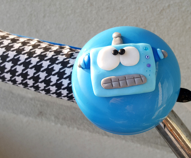 niebieski dzwonek ROBOT pan pompka