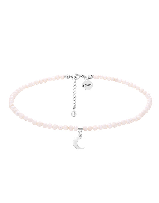 chokery Srebrny choker z pereł naturalnych i księżycem