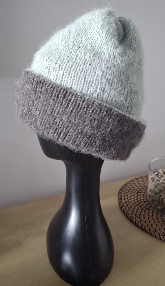 czapki damskie Czapka Fluffy z alpaki dwustronna mięta - ciemno szara