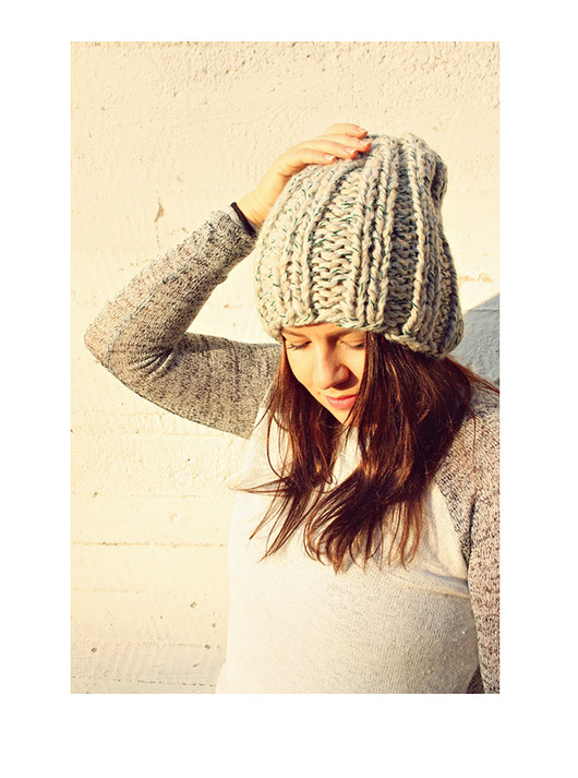 Czapka beanie ecru hand made  z wełną Mademoiselle Patrini