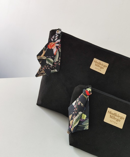 kosmetyczki Duża Kosmetyczka HANA Dark Blooming Garden - kosmetyczka z nubuku