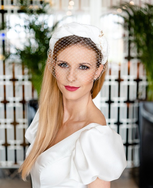 Szeroka opaska z warkoczem i woalką Anelis Atelier